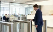 Visitor Management e controllo accessi: differenze, integrazione e vantaggi operativi